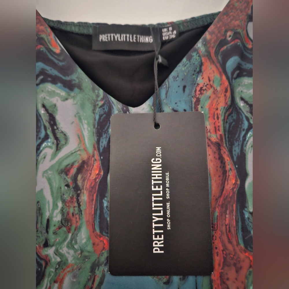 💚 NWT PRETTY LITTLE THING MARBLE SWIRL BODYSUIT SKIMS | SIZE M